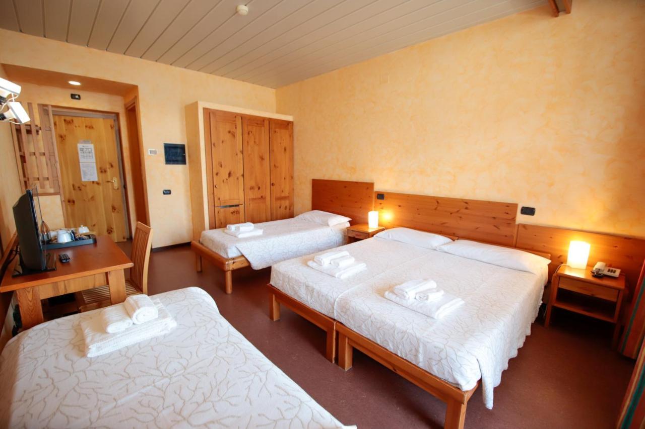 Pracatinat Hotel & Restaurant Fenestrelle Kültér fotó
